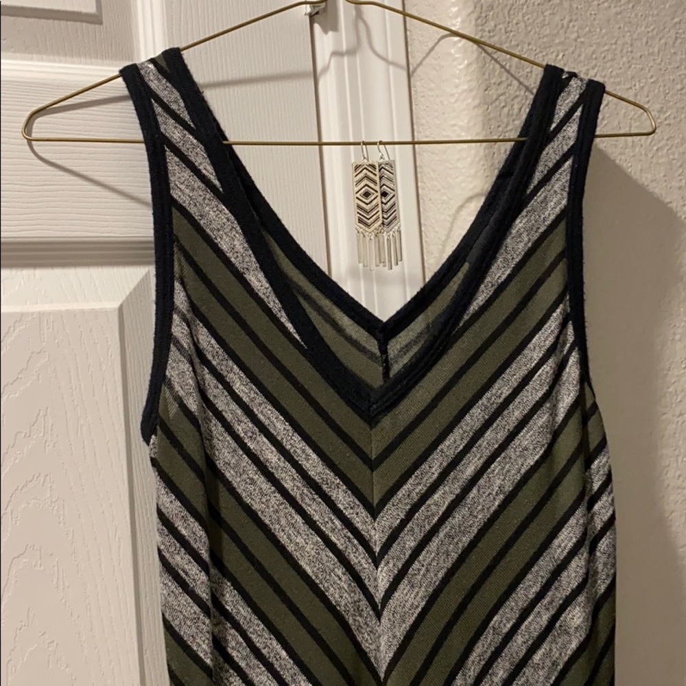 Sleeveless Chevron Midi Dress